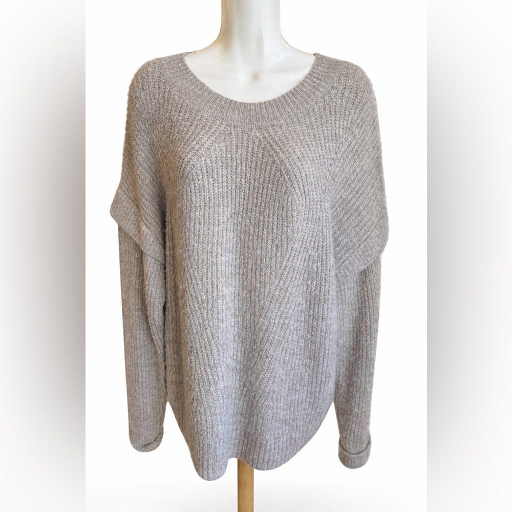 Express Women's Heather Taupe Crew Neck Sweater